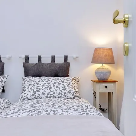 Monti Charming Apartment - Rome Short Let Service Exterior foto